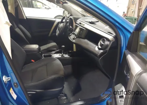 2017 Toyota Rav4 Xle из США, поврежденный, VIN JTMRFREV3HJ116118